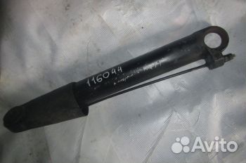 Рабочий цилиндр подъема кабины