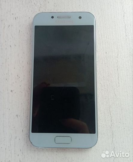 Samsung Galaxy A3 (2017) SM-A320F/DS, 2/16 ГБ