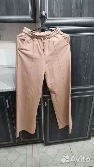 Спортивный костюм 44-46 новый