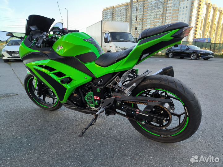 Kawasaki ninja 300