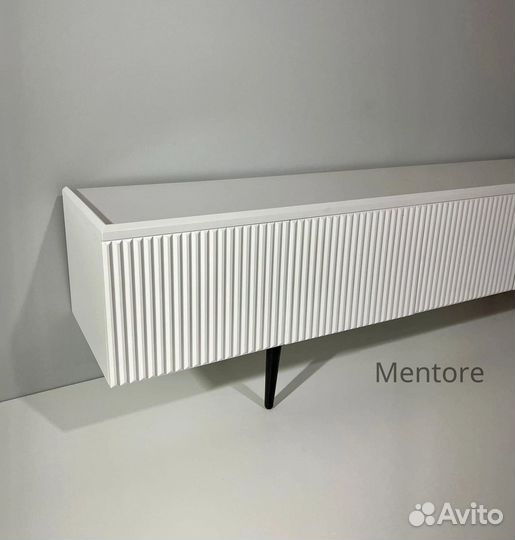 Тумба тв Batista классическая (с дверцами)