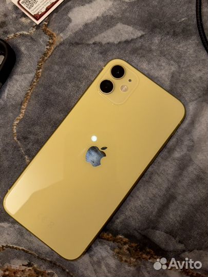 iPhone 11, 64 ГБ