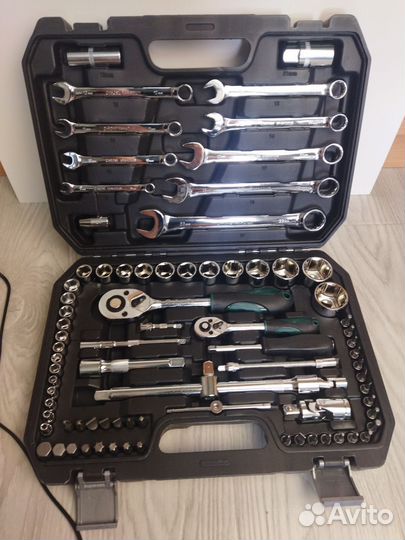 Набор инструментов 82 предмета Tools