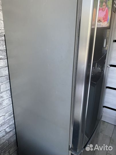 Холодильник бу Hotpoint ariston