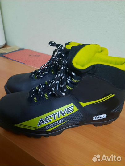 Лыжные ботинки