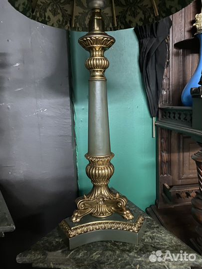 Лампа настольная светильник