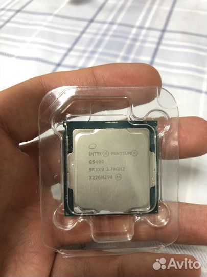 Процессор Intel Pentium Gold G5400 3.7 GHz