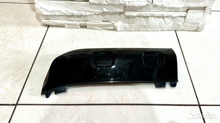 Заглушка бампера W463