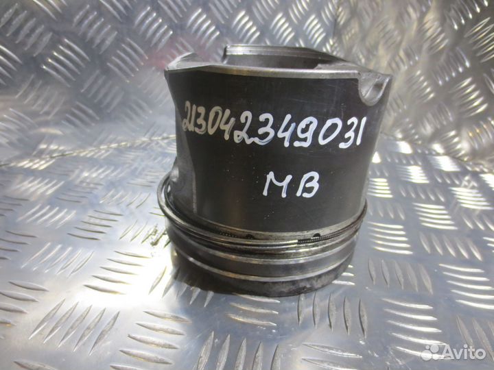 Поршень Mahle/knecht 130L129