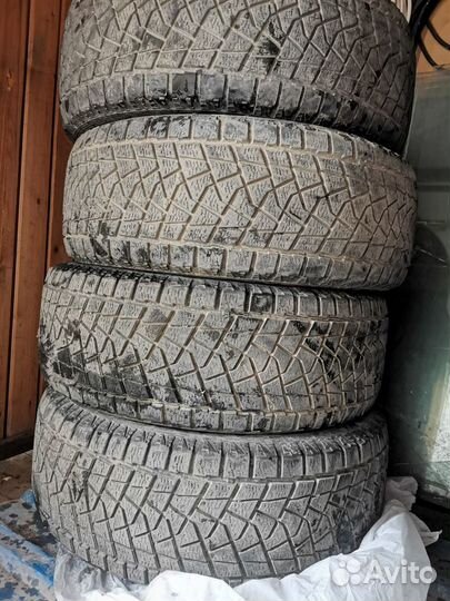 Bridgestone Blizzak DM-Z3 275/65 R17