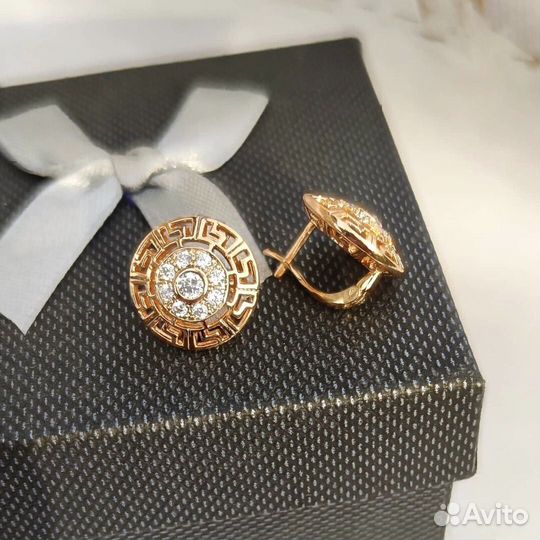 Золотые серьги