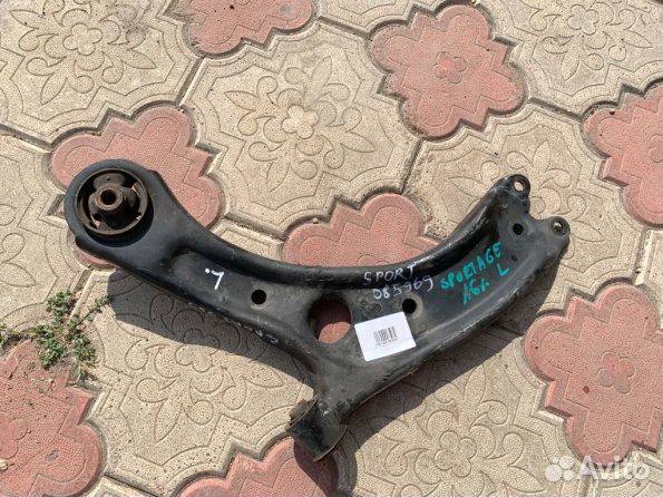 Рычаг с шаровой б/у Kia Sportage 4
