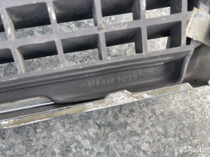 Решетка радиатора для Mercedes W124