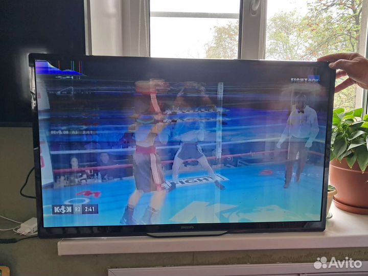 Телевизор philips разбит