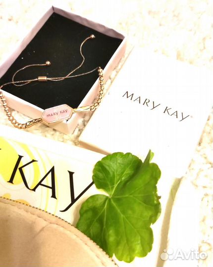 Косметичка велюр, браслет Mary Kay Новое