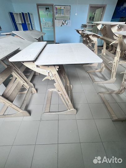 Растущая парта (конторка)