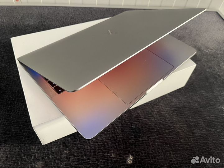 Apple macbook pro 13 2017