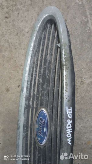 Решетка радиатора Форд Мондео 2