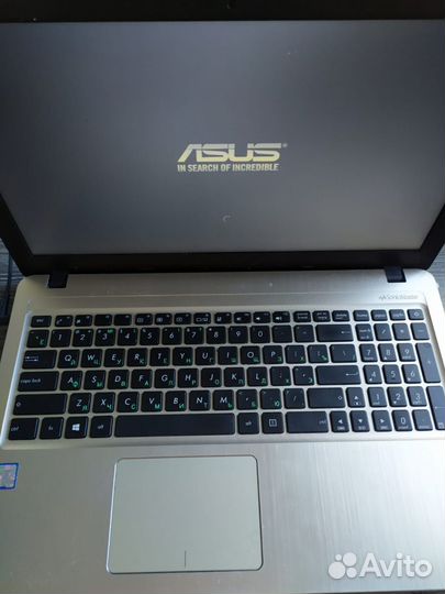 Ноутбук asus