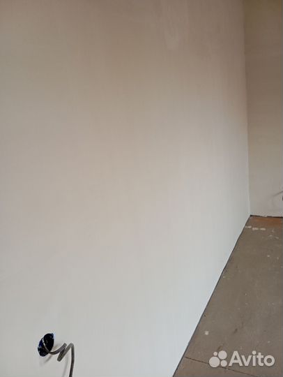 Штукатурка стен по маякам ручная