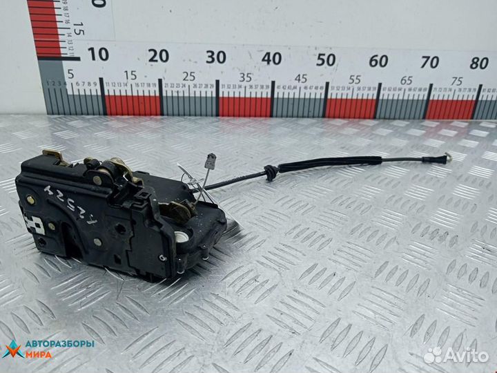 Замок двери передней левой Volkswagen Golf 4 2001