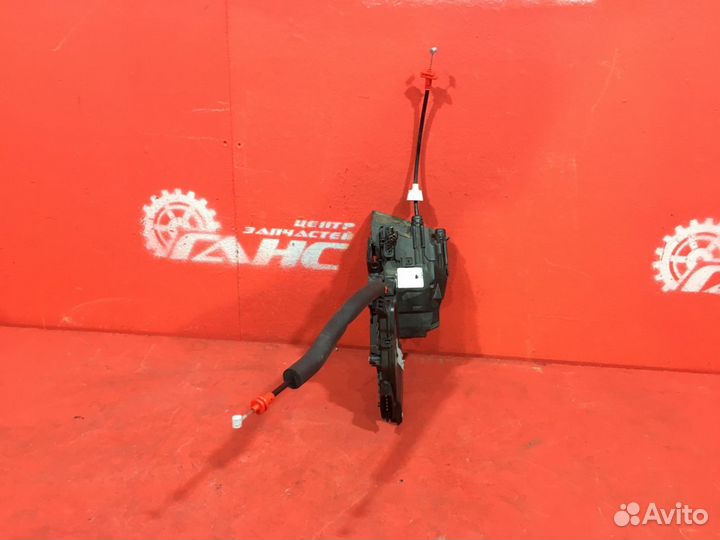 Замок двери задний левый Land Rover Discovery