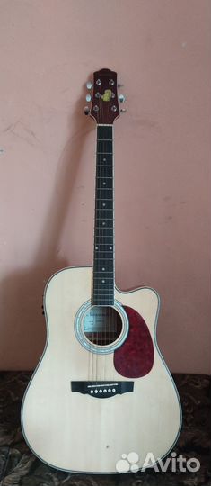Акустическая гитара