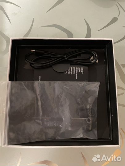 Bang olufsen beoplay e8 оригинал