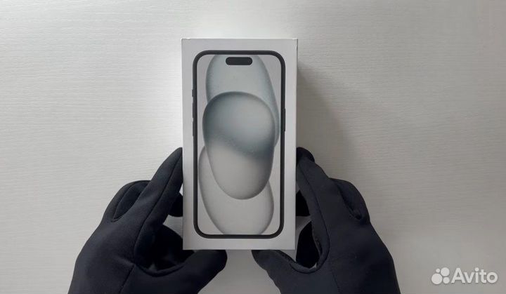 iPhone 15, 256 ГБ