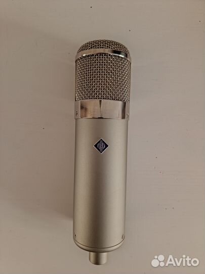 Студийный микрофон Neumann u 47