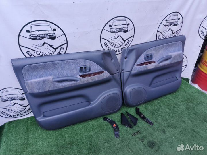 Дверные карты переднее Toyota Land Cruiser Prado