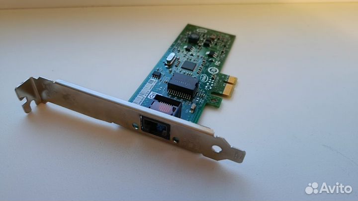 Сетевая карта Intel Gigabit PCI-E expi9301ctblk