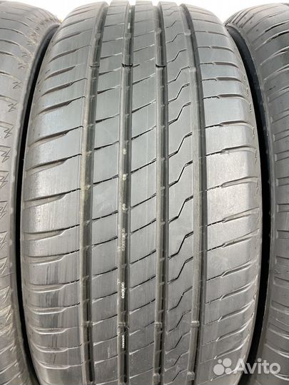 Firestone Roadhawk 215/55 R17 94H