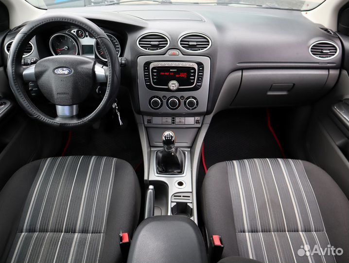 Ford Focus 1.8 МТ, 2010, 300 000 км