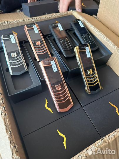 Vertu Signature S Design Pure Chocolate, 4 ГБ