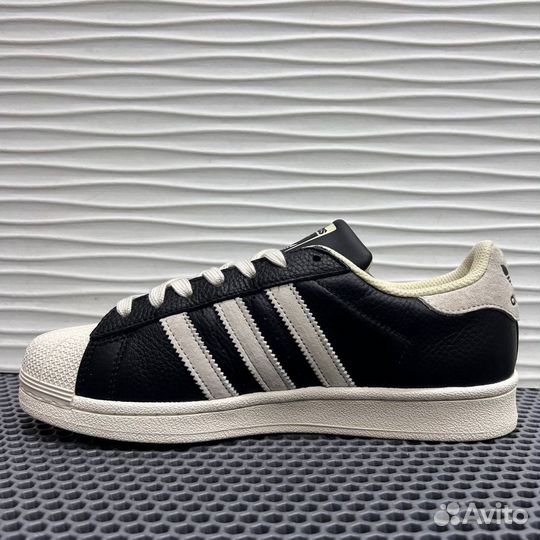 Кроссовки adidas superstar