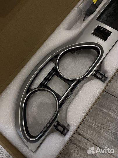 Панель с мультимедиа audi q7