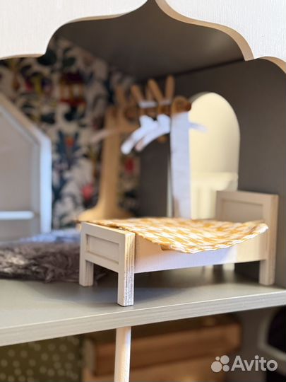 Кукольный домик с мебелью деревянный