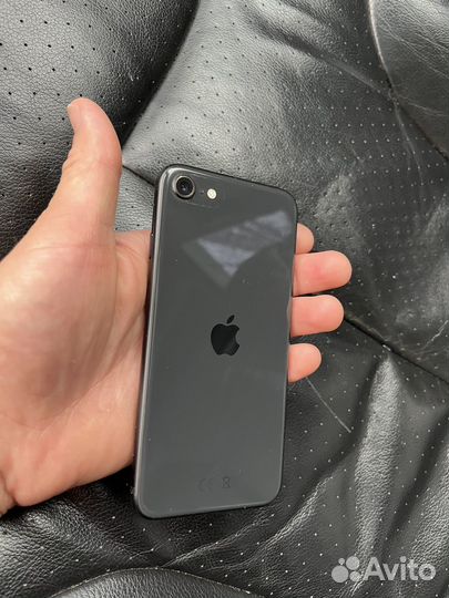 iPhone SE (2020), 128 ГБ