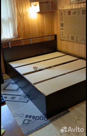 Кровать двуспальная 160х200