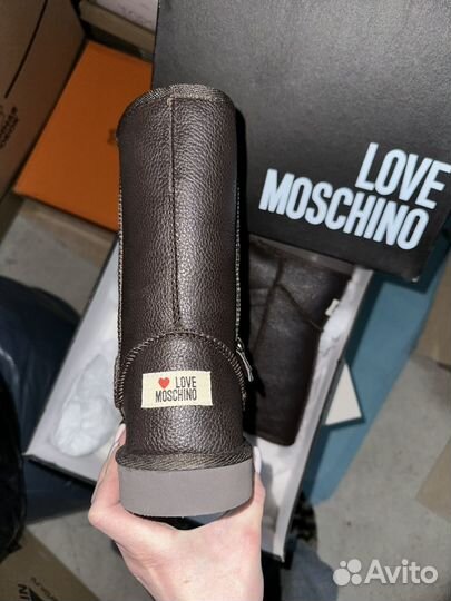 Угги love moschino