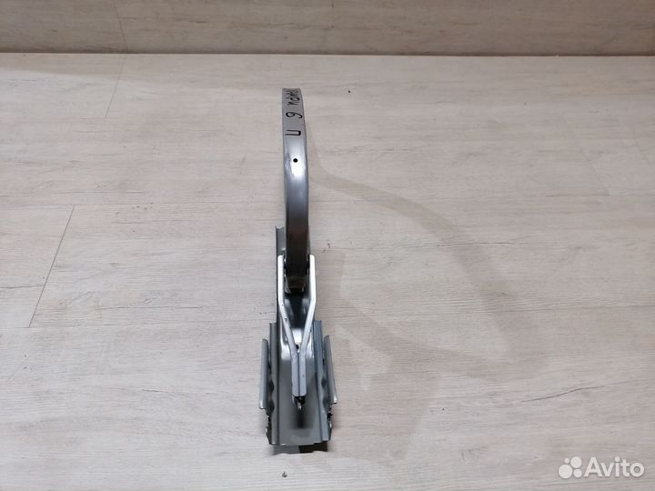 Петля багажника правая Toyota Camry V40 Камри V 40