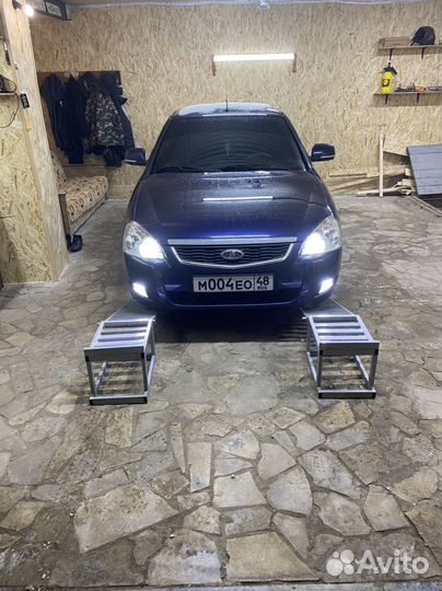 Истакада для машины