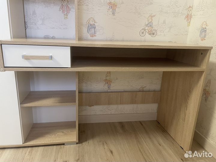 Компьютерный стол