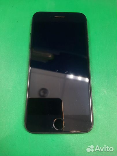 iPhone 8, 64 ГБ