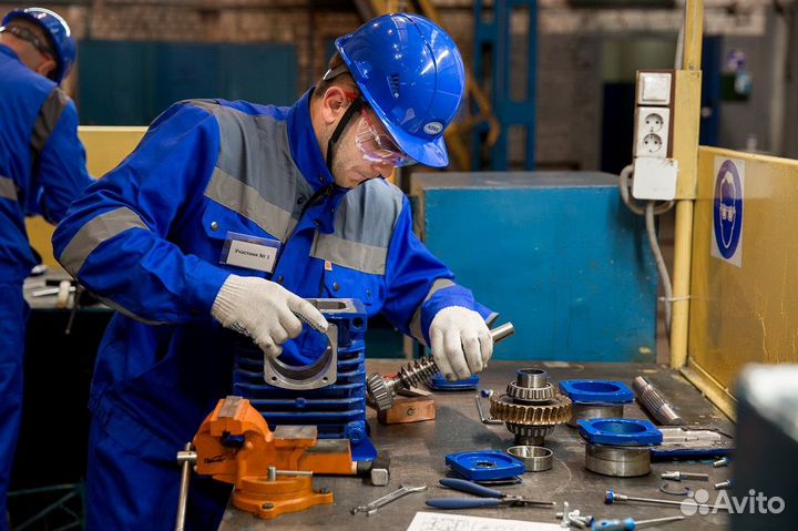 Слесарь мср