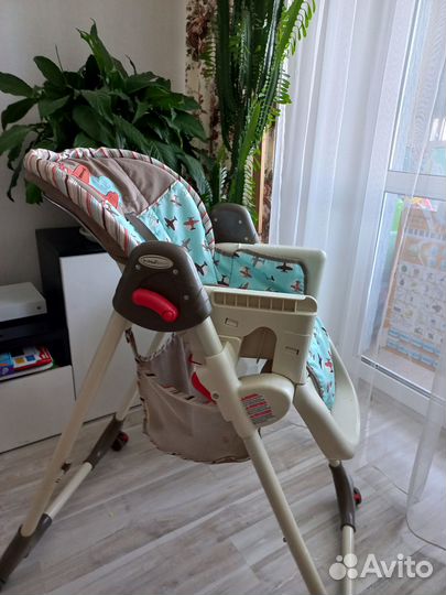 Стульчик для кормления Baby Trend