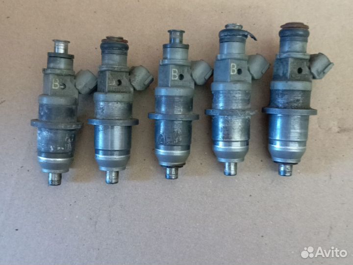Форсунка на mitsubishi 6G74