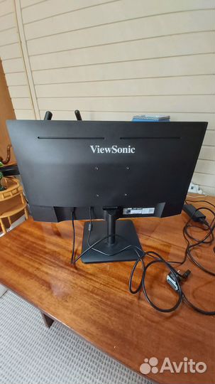 Монитор ViewSonic 27