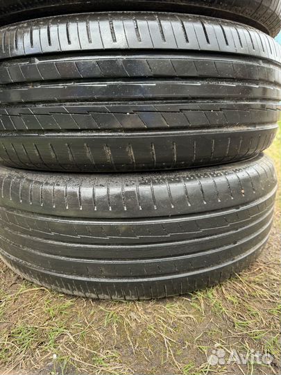 Yokohama BluEarth AE50 215/65 R16 98